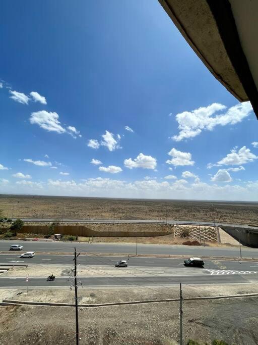 A Scenic Escape Within Nairobi Apartment ภายนอก รูปภาพ