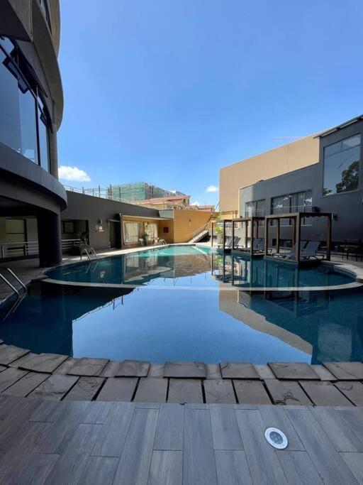 A Scenic Escape Within Nairobi Apartment ภายนอก รูปภาพ