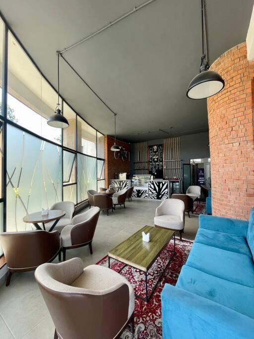 A Scenic Escape Within Nairobi Apartment ภายนอก รูปภาพ