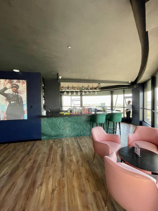 A Scenic Escape Within Nairobi Apartment ภายนอก รูปภาพ