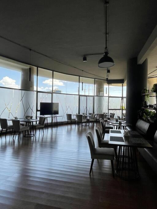 A Scenic Escape Within Nairobi Apartment ภายนอก รูปภาพ