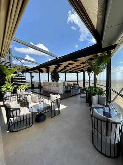 A Scenic Escape Within Nairobi Apartment ภายนอก รูปภาพ