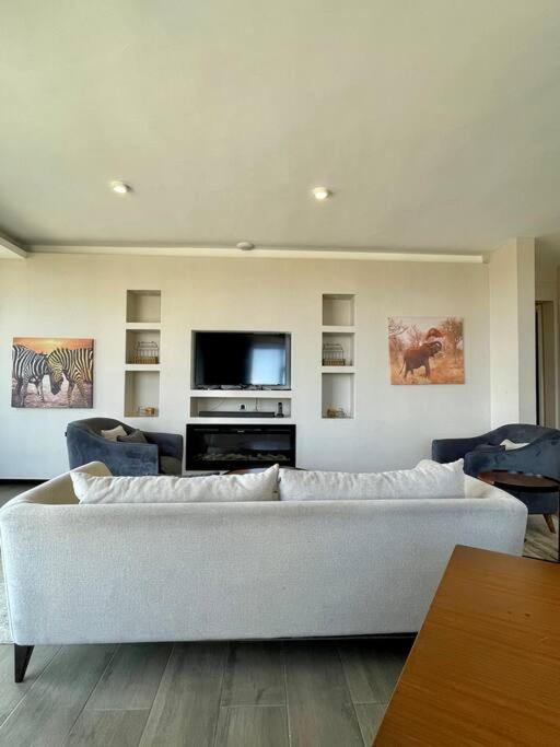 A Scenic Escape Within Nairobi Apartment ภายนอก รูปภาพ