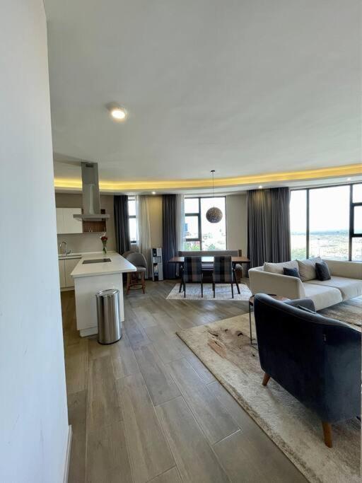 A Scenic Escape Within Nairobi Apartment ภายนอก รูปภาพ